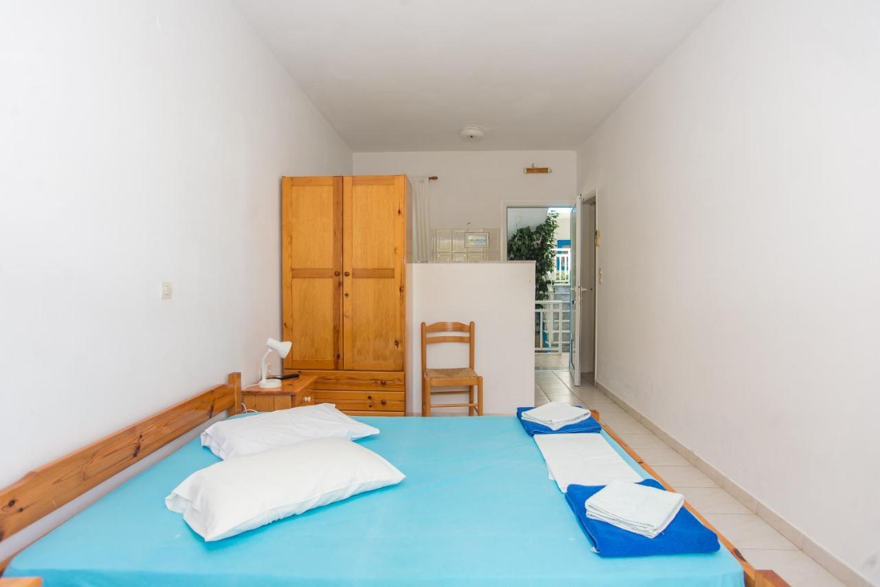 Blue White Apartments - Kefallonia Poolside Retreats Spartia  Bagian luar foto