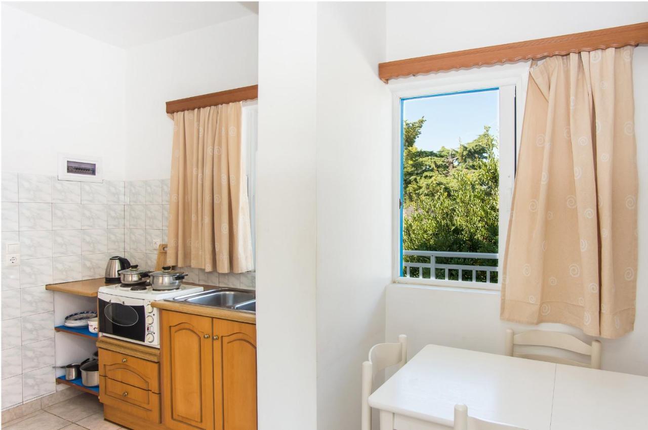 Blue White Apartments - Kefallonia Poolside Retreats Spartia  Bagian luar foto
